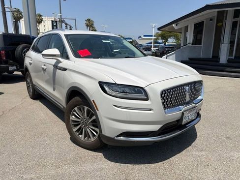 Used 2023 Lincoln Nautilus FWD w/ Premium Package image 1