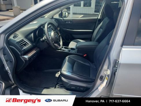 Used 2018 Subaru Outback 2.5i Limited AWD/4WD image 8