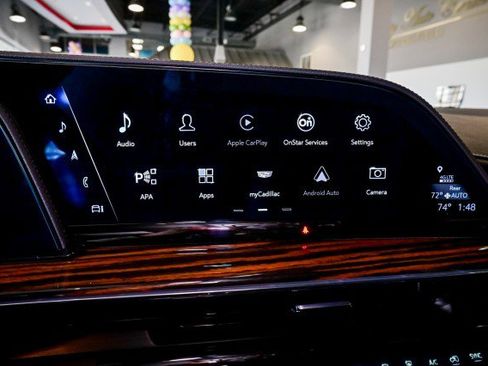 Used 2023 Cadillac Escalade ESV Premium Luxury AWD/4WD image 38