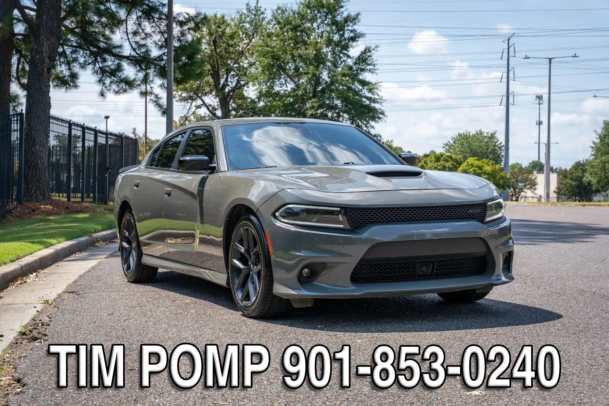 Used 2023 Dodge Charger R/T w/ Plus Group RWD image 3