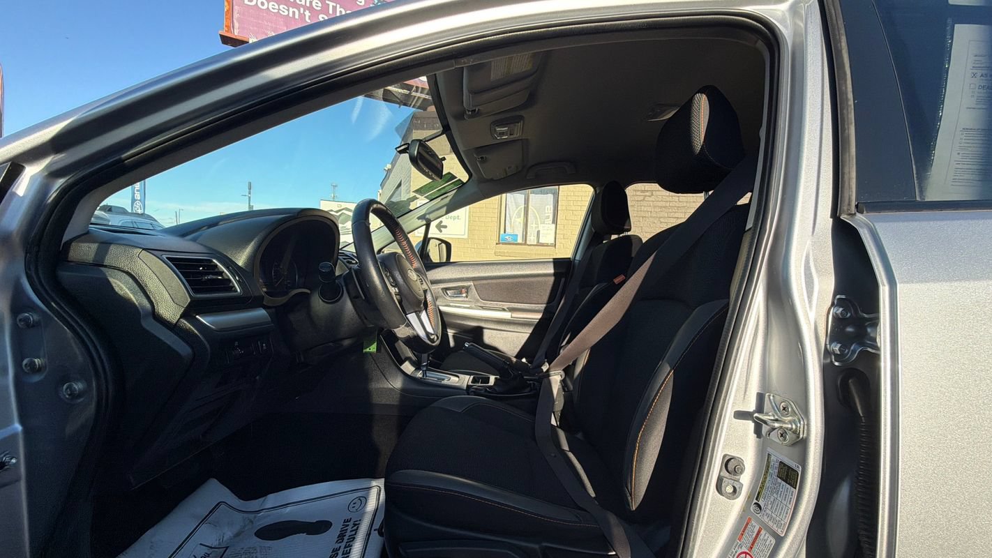 Used 2016 Subaru Crosstrek 2.0i Premium AWD/4WD image 17