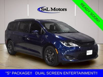 Used 2020 Chrysler Pacifica Touring-L Plus w/ S Appearance Package
