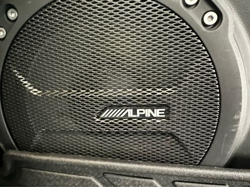 Used 2022 Jeep Wrangler Unlimited Sahara w/ Cold Weather Group image 6