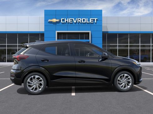 New 2027 Chevrolet Bolt LT w/ Comfort Package FWD image 5