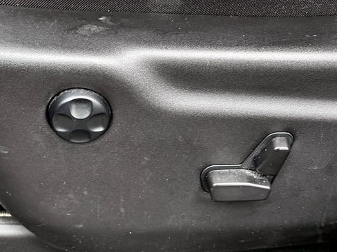 Used 2024 Dodge Durango GT image 18