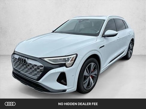 Used 2024 Audi Q8 e-tron Premium Plus w/ Premium Plus Package AWD/4WD image 1