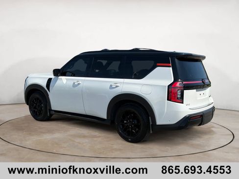 Used 2025 Nissan Armada PRO-4X image 5
