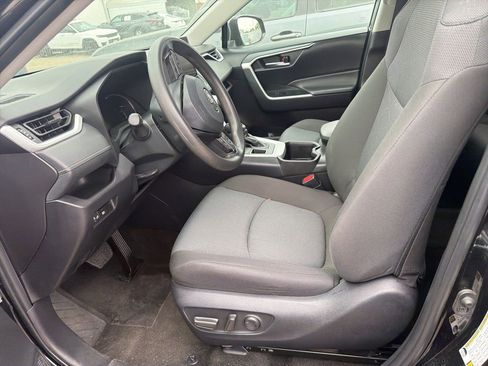Used 2024 Toyota RAV4 XLE image 10