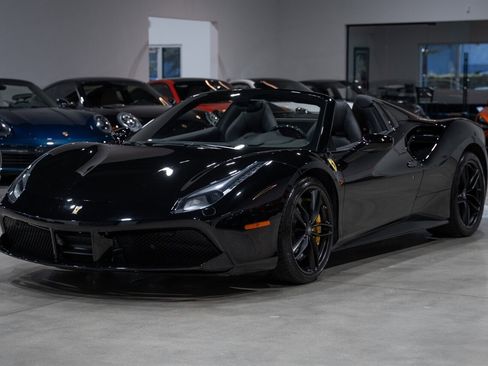Used 2018 Ferrari 488 Spider image 77