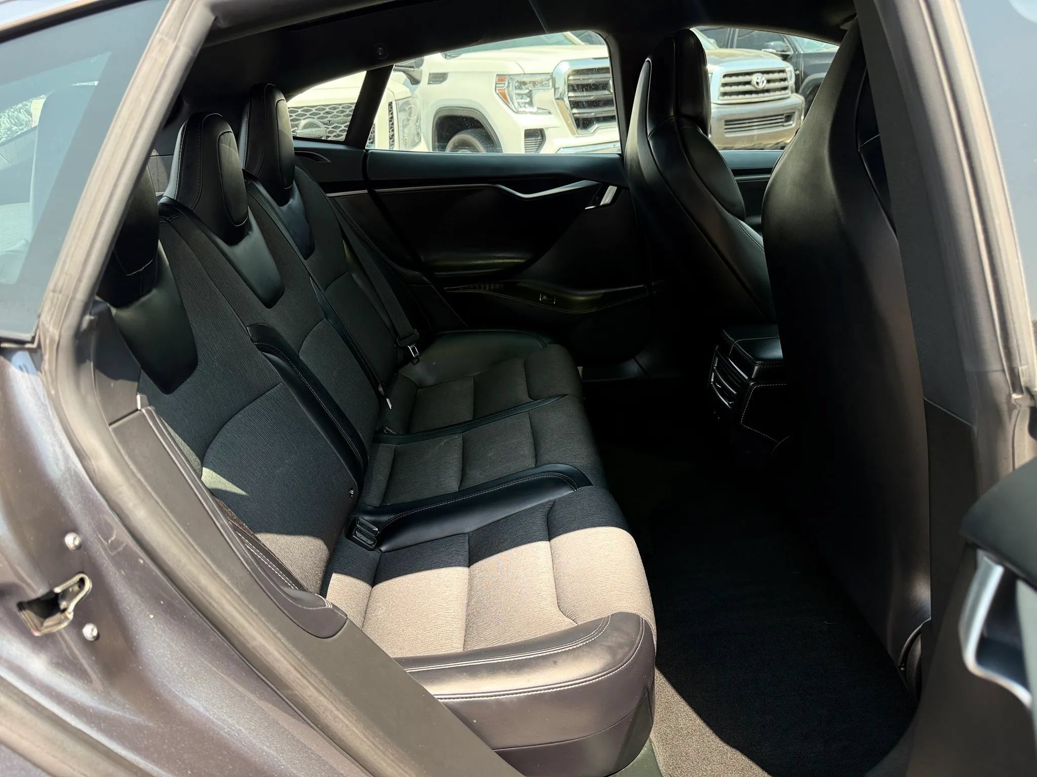 Used 2018 Tesla Model S 75D AWD/4WD image 19