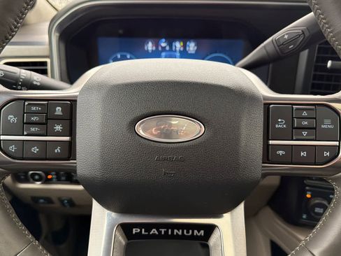 Certified 2025 Ford F350 Platinum w/ Platinum Plus Package AWD/4WD image 23
