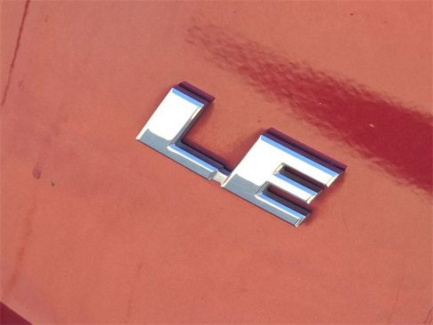 Used 2020 Toyota RAV4 LE image 10