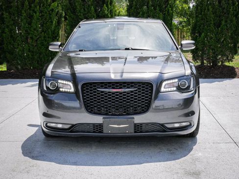 Used 2021 Chrysler 300 S RWD image 3