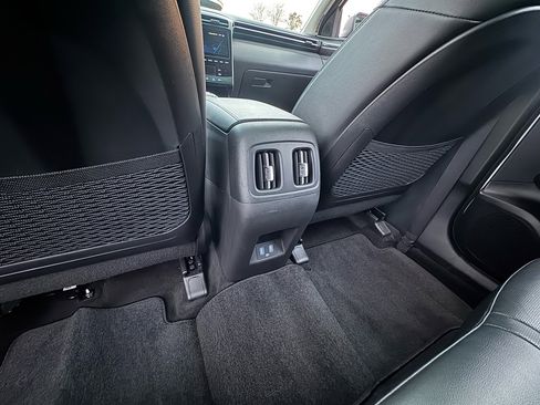 Used 2023 Hyundai Tucson Limited w/ Cargo Package image 17