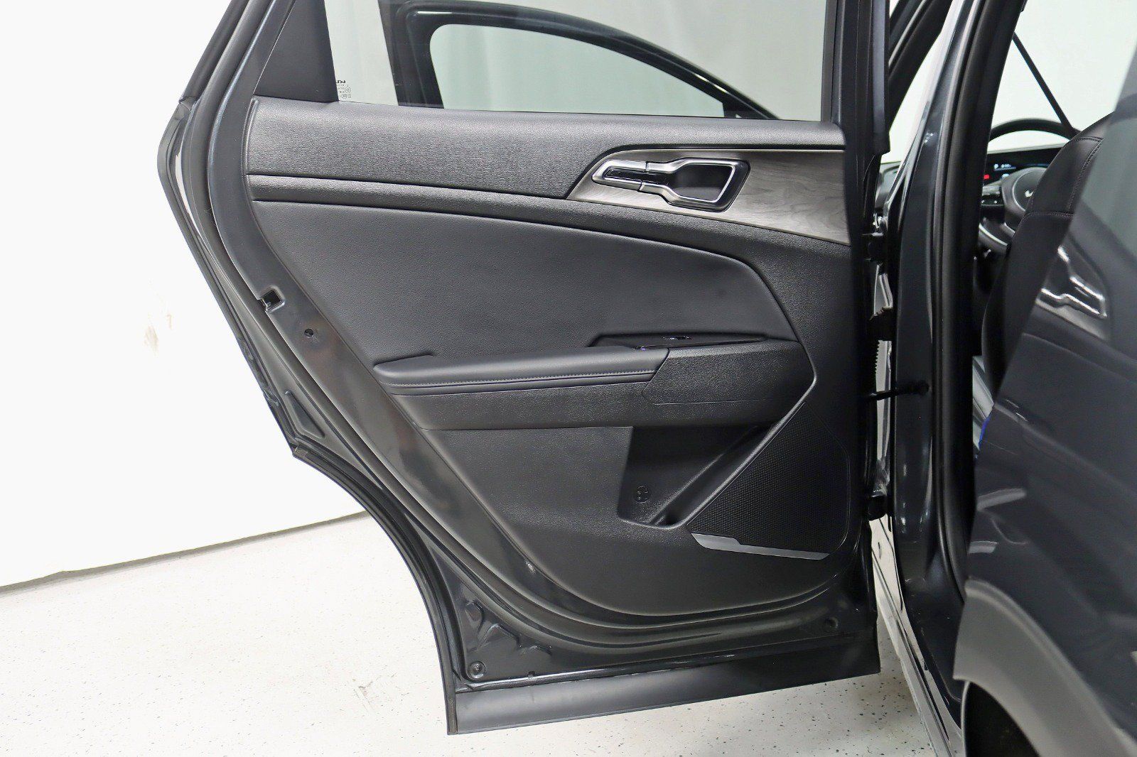 Used 2024 Kia Sportage X-Line AWD/4WD image 32