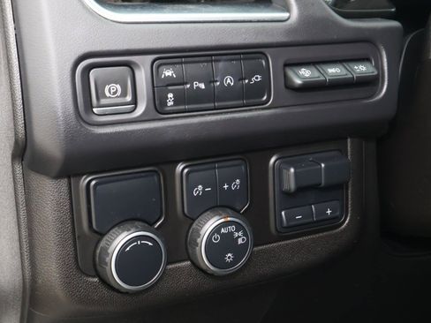 Used 2021 Chevrolet Tahoe Premier w/ Premium Package RWD image 25