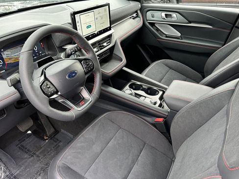 New 2026 Ford Explorer ST w/ Sun And Sound Package image 9