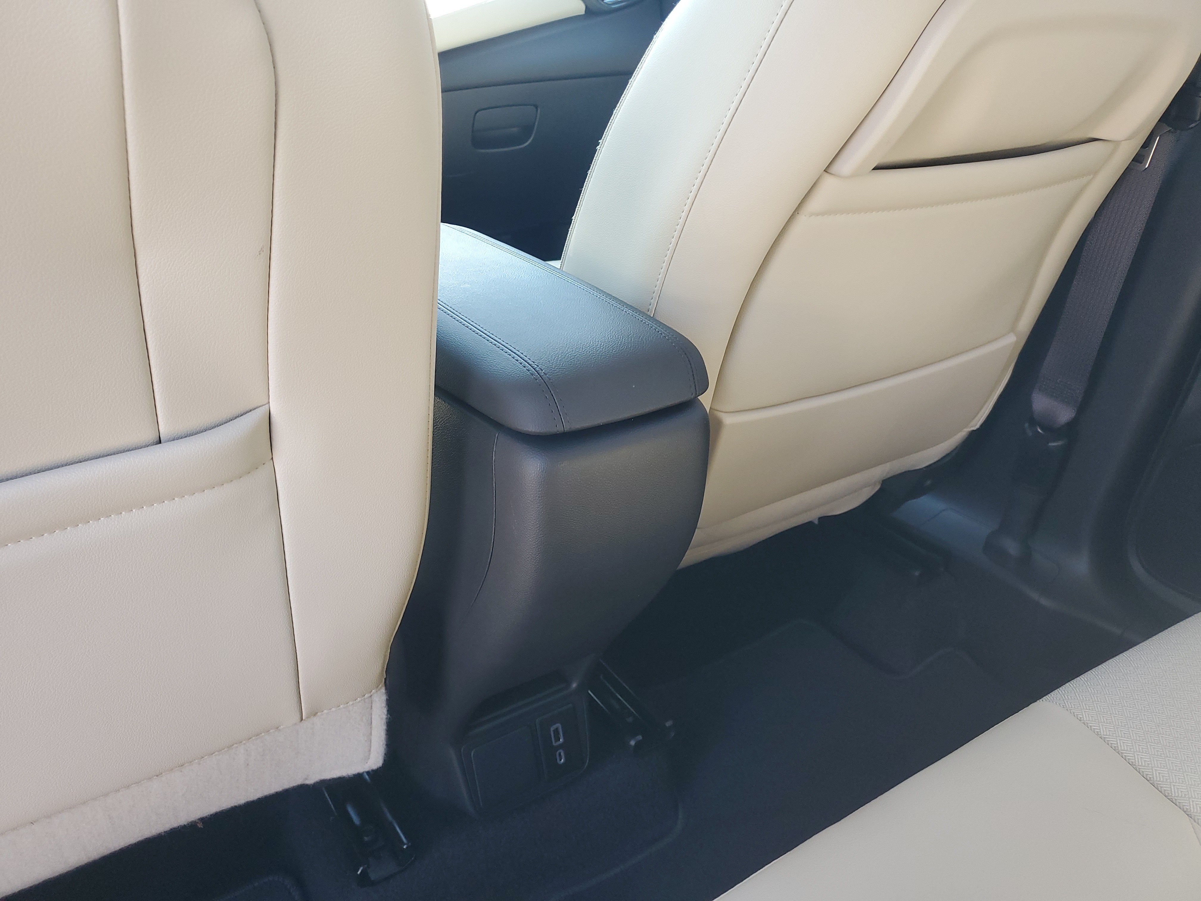 Used 2023 Buick Encore GX Preferred w/ Cold Weather Comfort Package FWD image 13