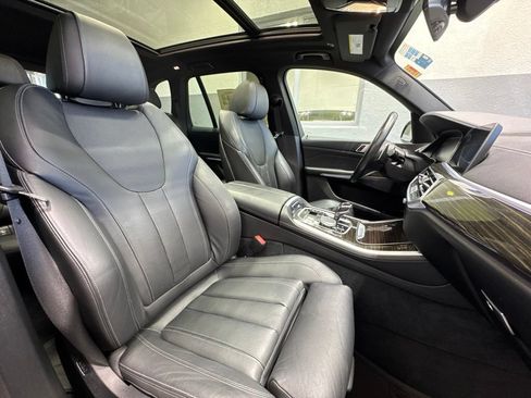 Used 2021 BMW X5 xDrive40i w/ M Sport Package AWD/4WD image 36