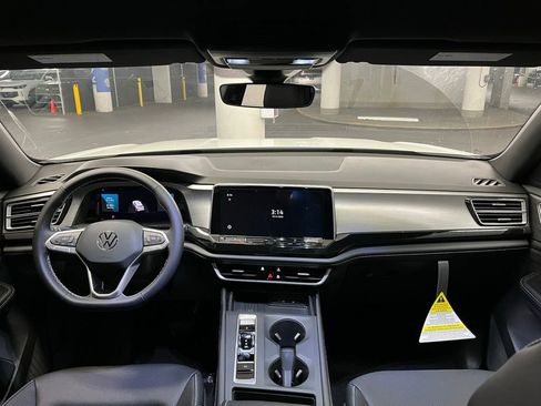 New 2026 Volkswagen Atlas Cross Sport SE image 7