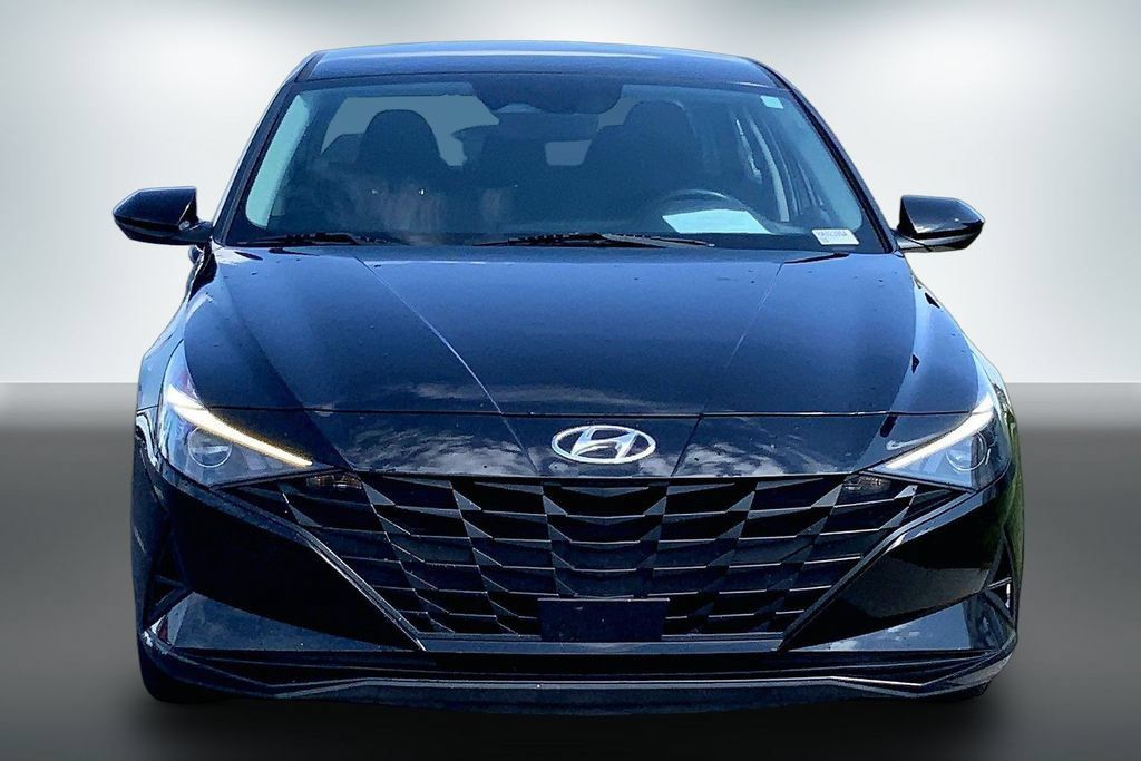 Used 2022 Hyundai Elantra SEL w/ Convenience Package FWD image 7