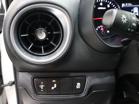 Used 2023 Kia Forte GT-Line w/ GT-Line Technology Package FWD image 17