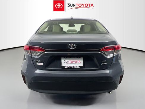 Used 2025 Toyota Corolla LE image 5