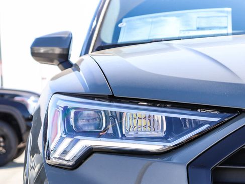 New 2025 Audi Q3 2.0T Premium image 6