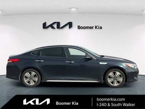 Used 2017 Kia Optima EX w/ Technology Package image 4