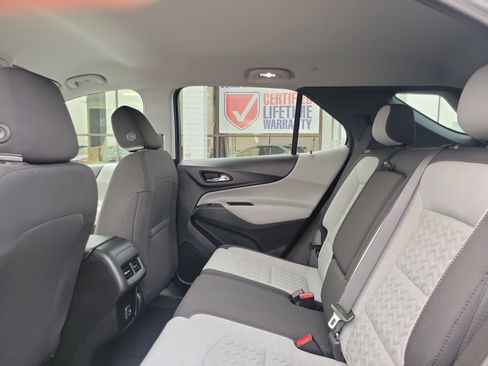 Used 2022 Chevrolet Equinox LT FWD image 11
