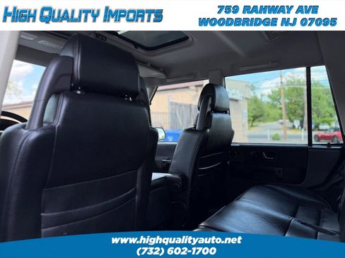 Used 2004 Land Rover Discovery SE AWD/4WD image 39