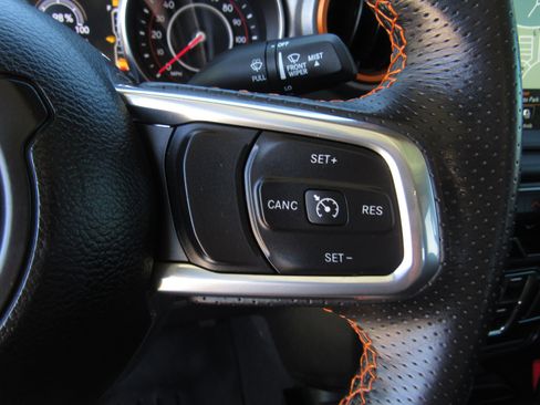 Used 2021 Jeep Gladiator Mojave AWD/4WD image 26