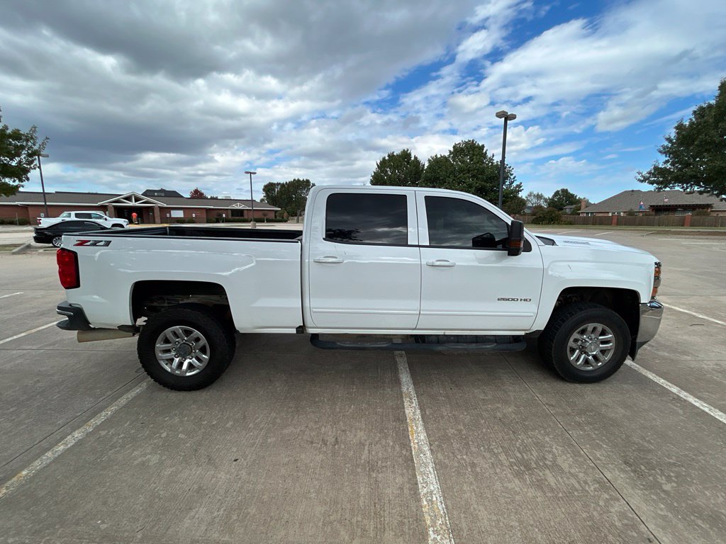 Used 2018 Chevrolet Silverado 2500 LT w/ LT Fleet Convenience Package AWD/4WD image 10