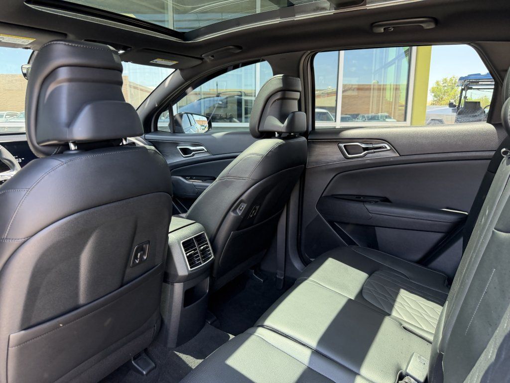 Used 2025 Kia Sportage X-Line w/ Premium Package AWD/4WD image 33
