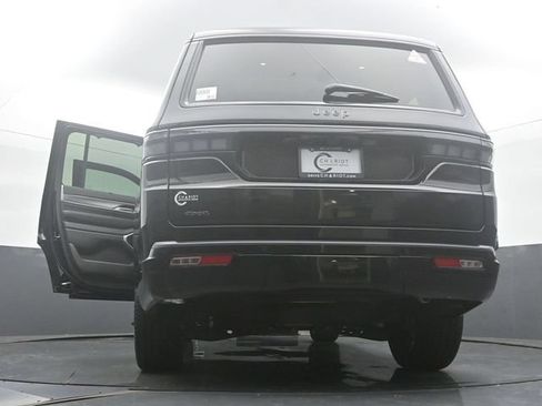 New 2026 Jeep Grand Wagoneer Limited AWD/4WD image 60