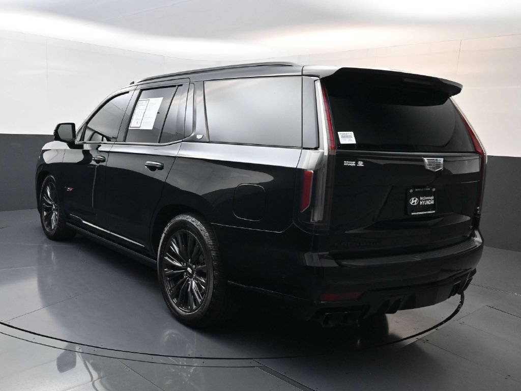 Used 2023 Cadillac Escalade V w/ LPO, ONYX Package AWD/4WD image 5
