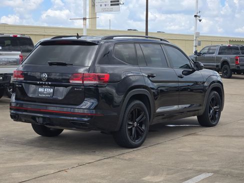 Used 2023 Volkswagen Atlas SEL R-Line AWD/4WD image 3