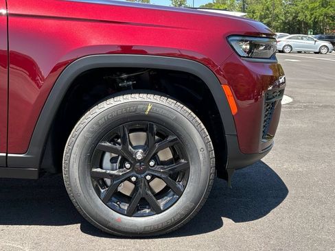 New 2026 Jeep Grand Cherokee L 2WD image 23