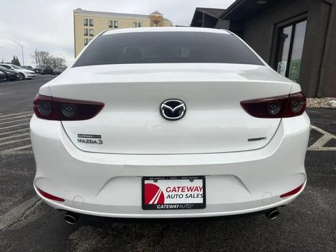 Used 2019 MAZDA MAZDA3 Sedan FWD image 4