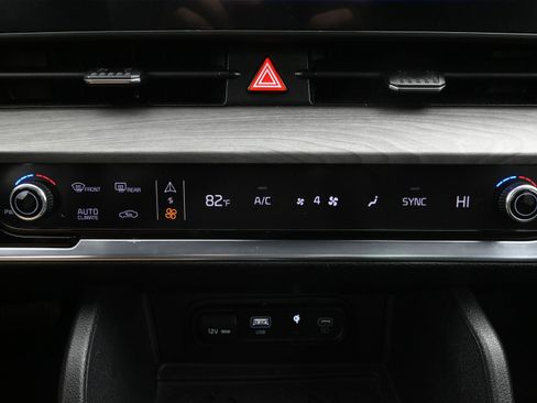 Used 2023 Kia Sportage X-Line w/ X-Line Premium Package image 17