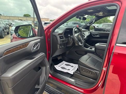 Used 2024 Chevrolet Tahoe Premier RWD image 10