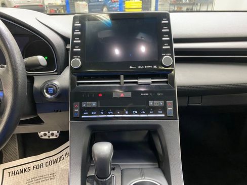 Used 2019 Toyota Avalon Touring image 27