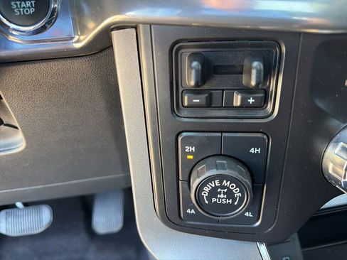 Used 2021 Ford F150 Lariat w/ Equipment Group 502A High AWD/4WD image 19