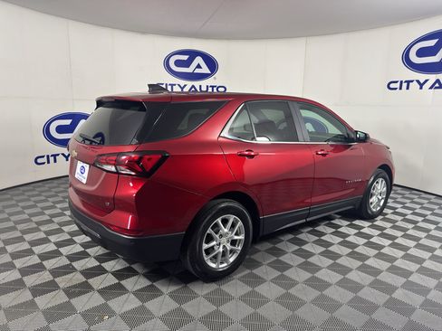 Used 2022 Chevrolet Equinox LT FWD image 3