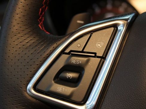 Certified 2024 Chevrolet Camaro LT image 17