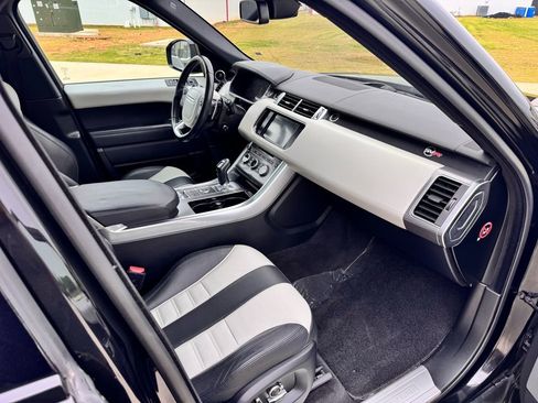 Used 2016 Land Rover Range Rover Sport SVR AWD/4WD image 17