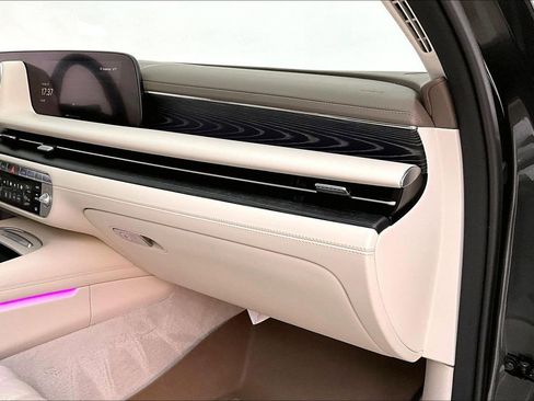 Used 2023 Genesis G90 3.5T image 21