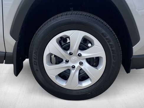 Certified 2025 Toyota RAV4 LE FWD image 15