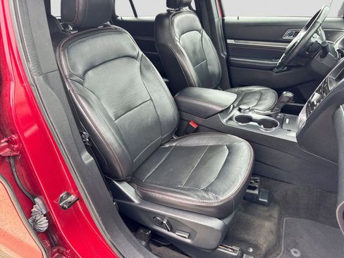 Used 2018 Ford Explorer Sport AWD/4WD image 23