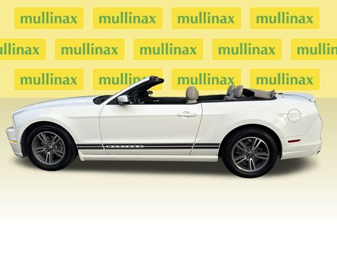 Used 2013 Ford Mustang Premium image 8